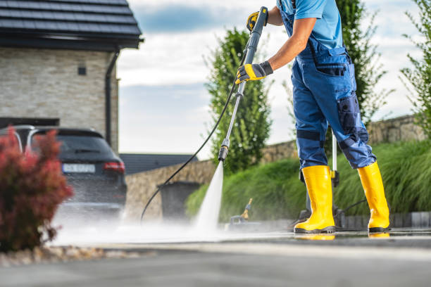Best Sidewalk Pressure Washing  in Vinita, OK